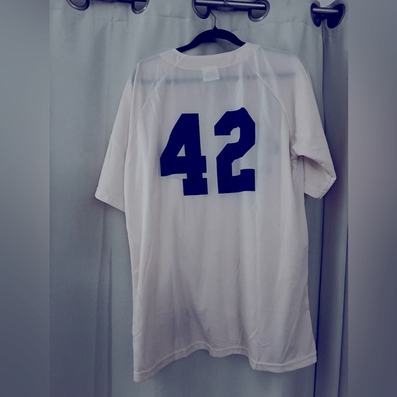 Dodgers 2022 Stadium Giveaway Jackie Robinson 42 Jersey - Picture 3 of 3